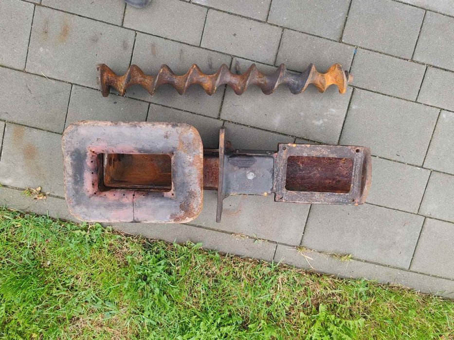 Podajnik z paleniskiem do pieca na ekogroszek 20-35 kW ślimak