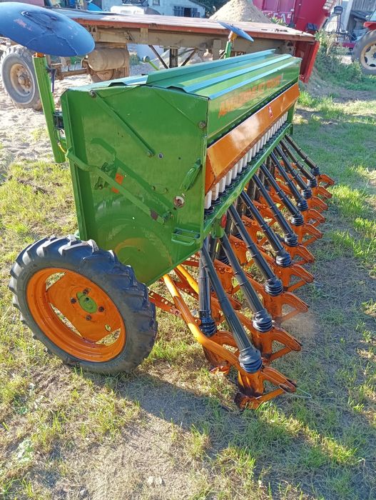 Sprzedam siewnik amazone d7