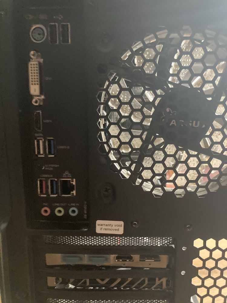 Komputer rayzen 5 3500 rx6600  ssd 1tb