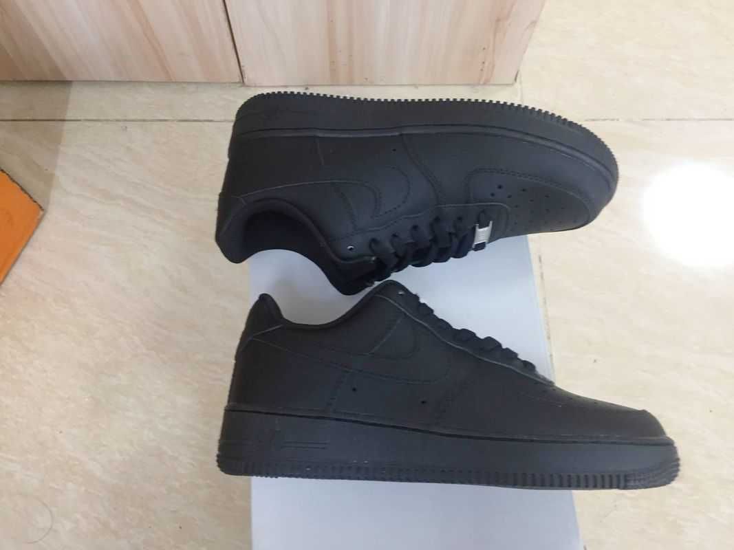 Buty męskie trampki Nike Air Force 1 czarny r.43