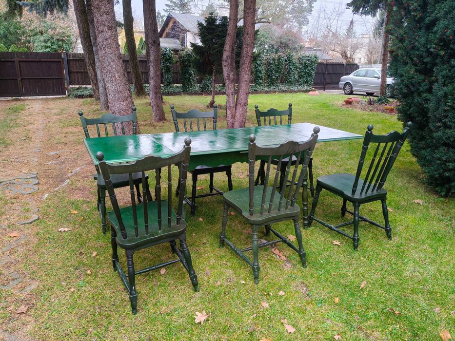 Stół do jadalni plus 6 krzeseł. Buk barwiony