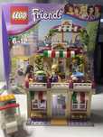 Lego Friends pizzeria