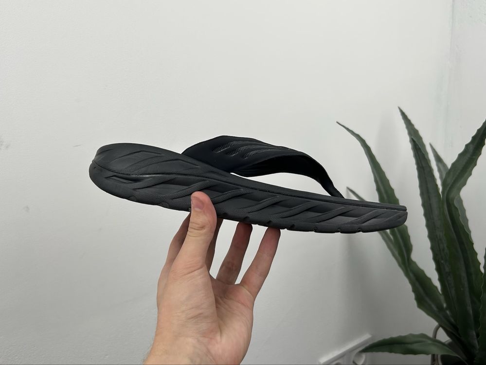 Оригінал! Тапочки шльопки вєтнамки Hoka Refovery Flip 45 розмір 03701