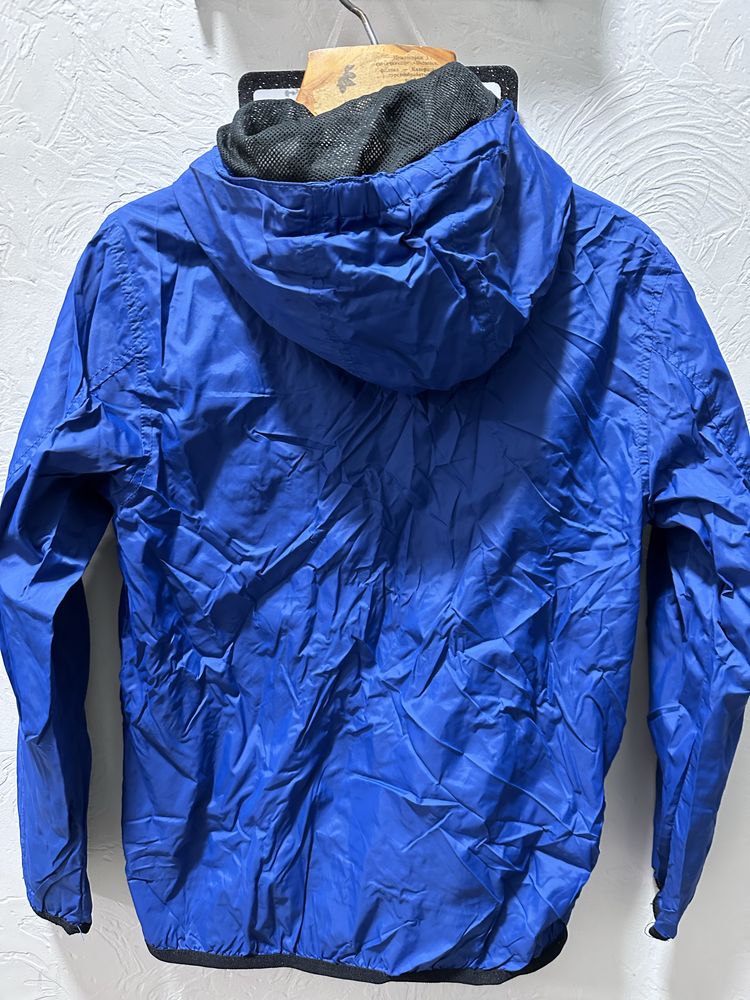 Куртка - вітровка синя OVS на хлопчика 9-10 років