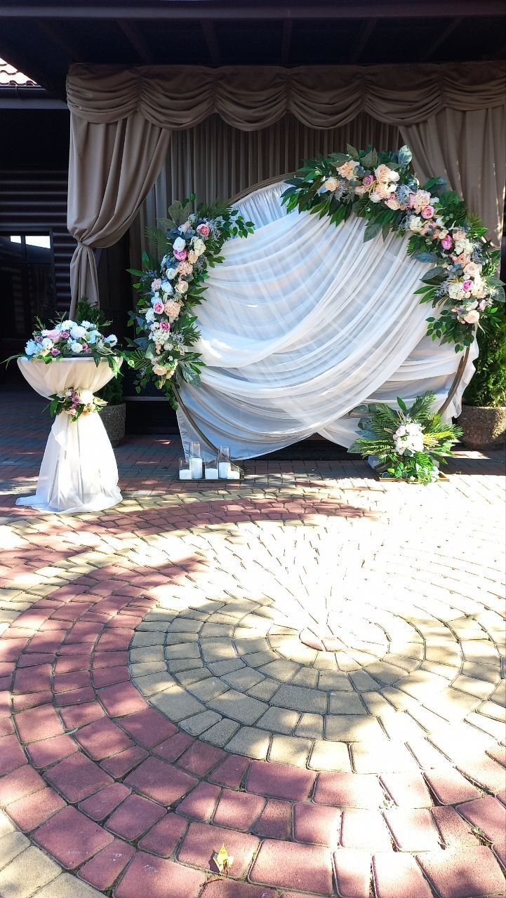 Свадебная арка 2000 аренда круглая выездная церемония прокат фотозона