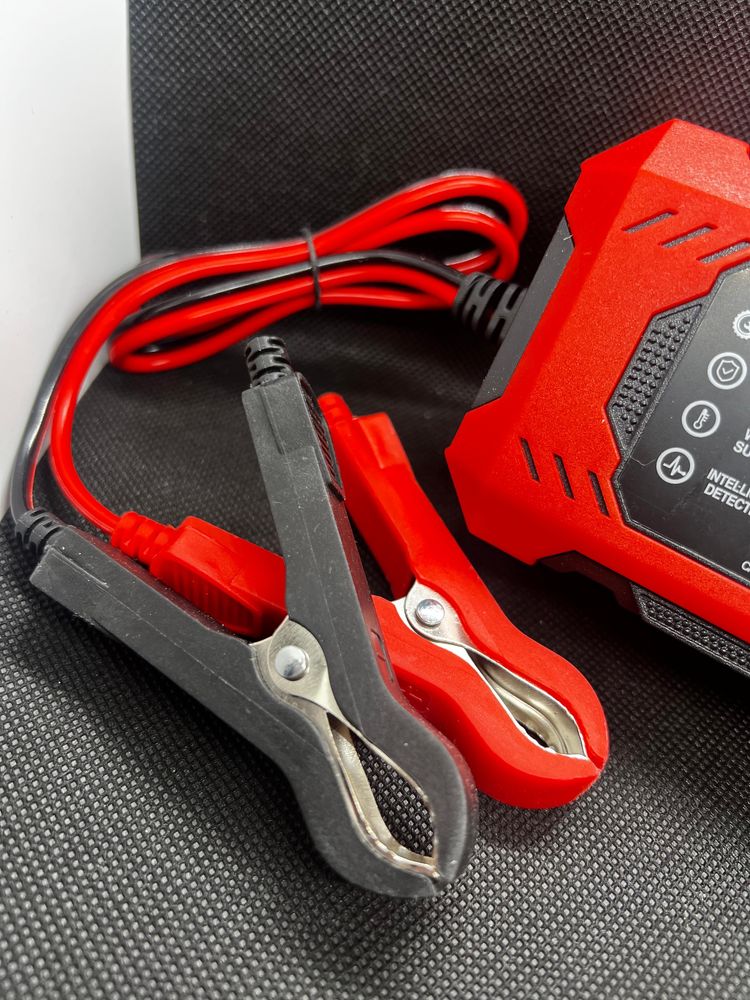 Ładowarka do akumulatorów model COREBOX 12V 6A