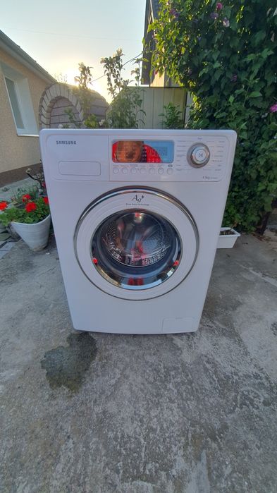 Пральна машина б/в Samsung 4.5 kg 1000 об/хв дисплеєм mod.wf 745059c
