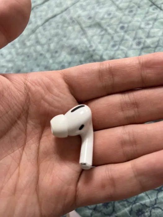 AirPods Pro на гарантии