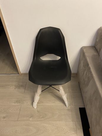 Krzesło skandynawskie czarne do jadalni