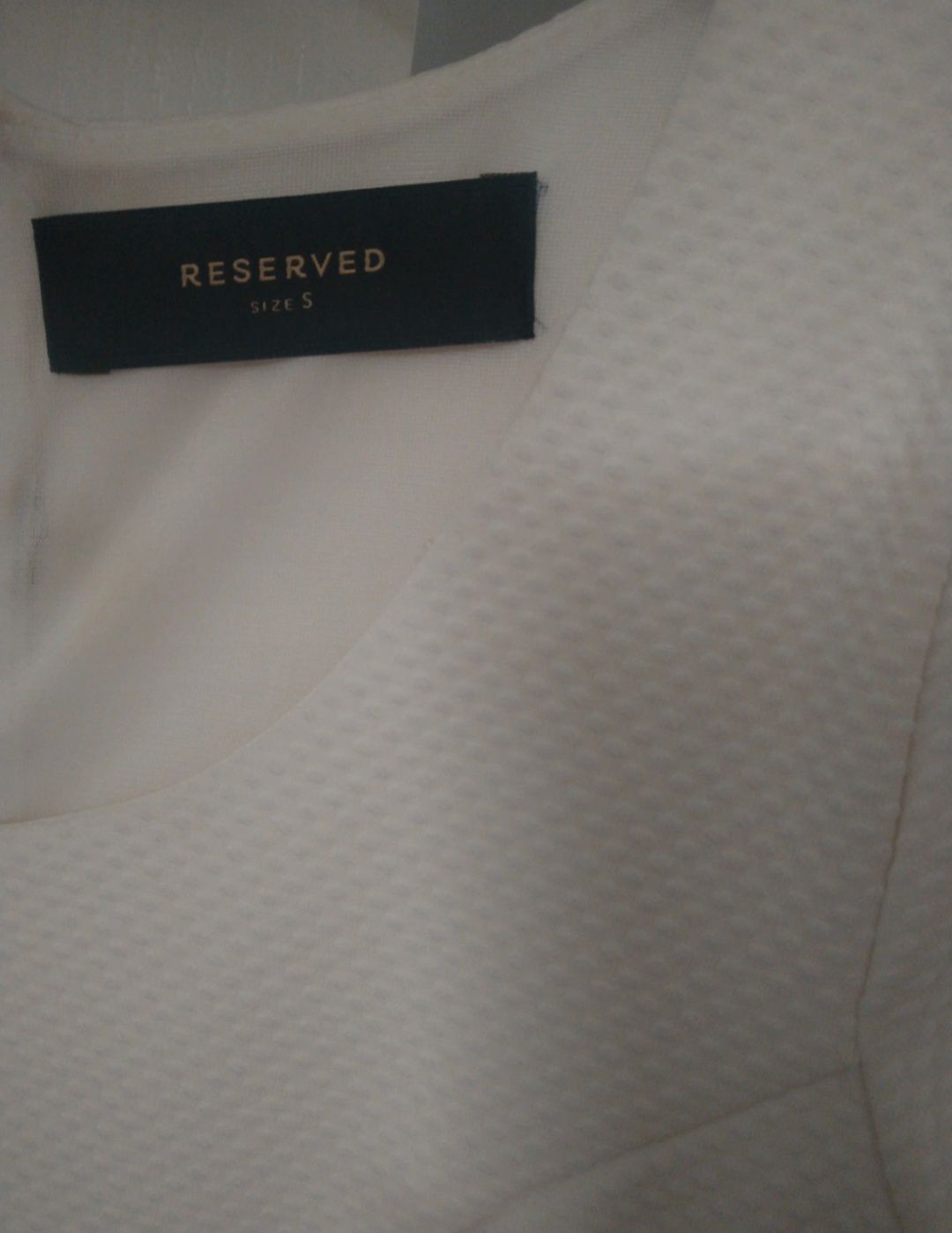 Reserved Sukienka dopasowana obcisła z baskinką czarna biała S 36