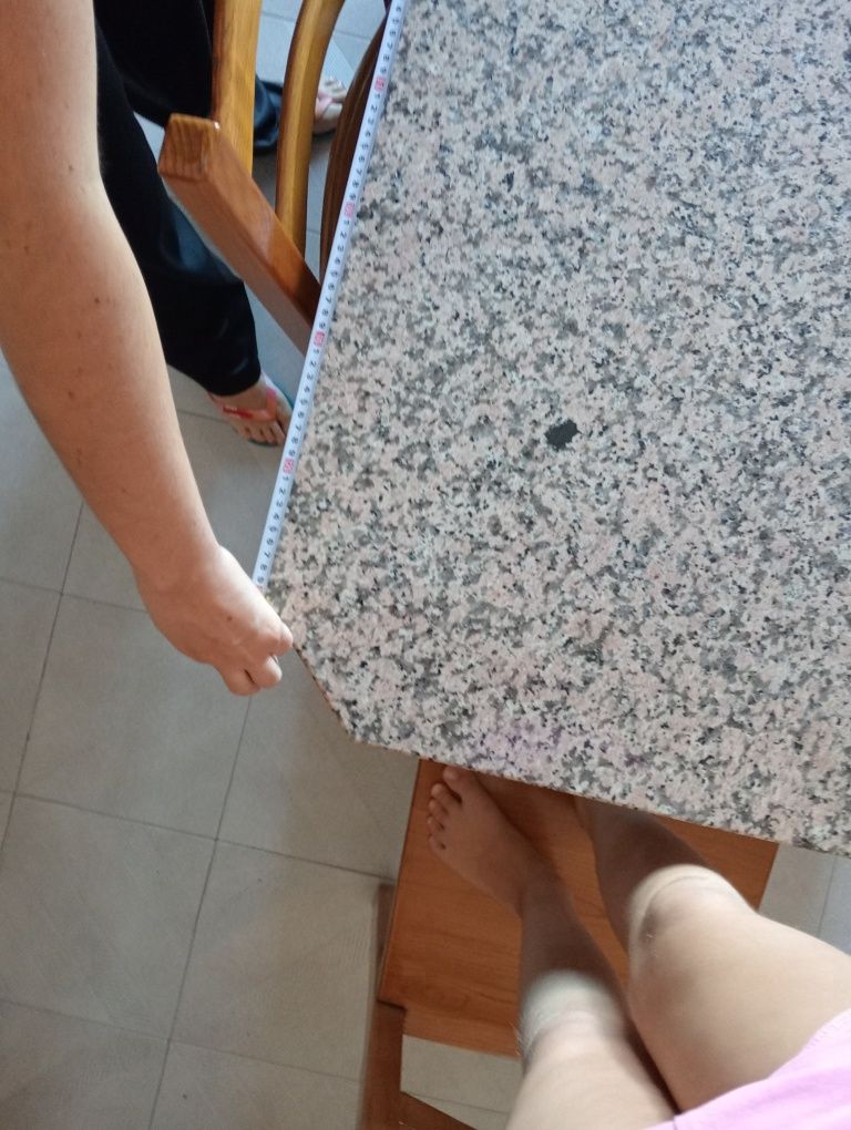 Tampo para mesa em granito