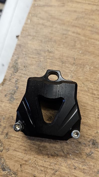 Tampas cnc copo travão yamaha