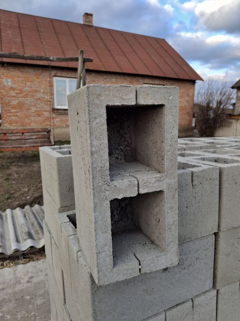 Продаж блоки відсівні.  Блок відсівний.