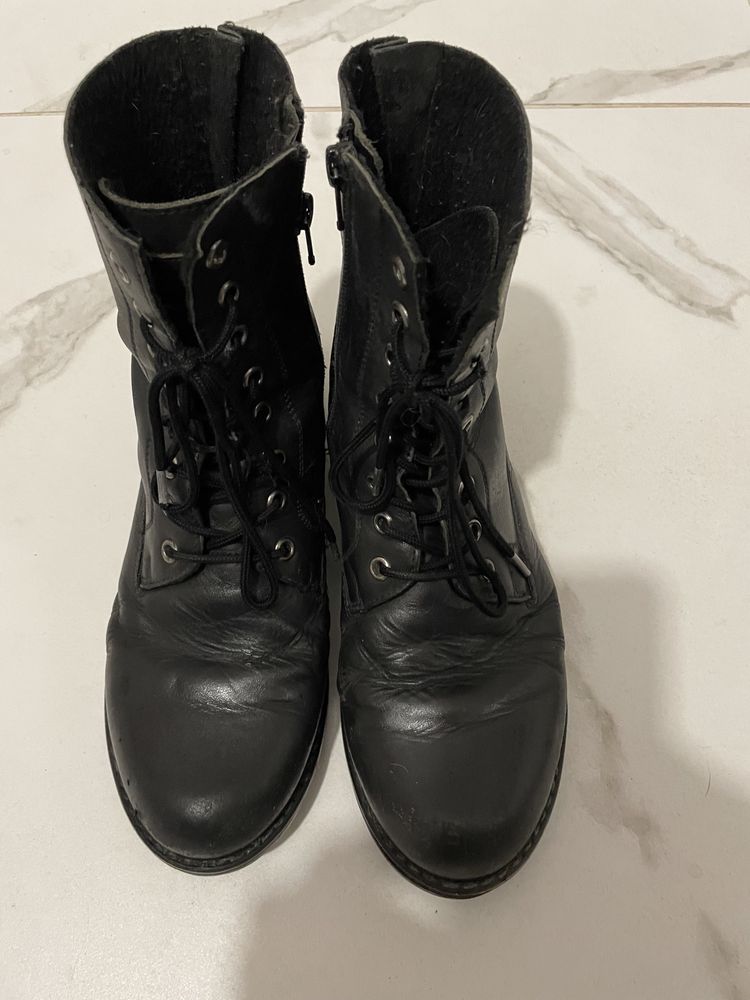 Buty czarne skora naturalna Lasocki 38
