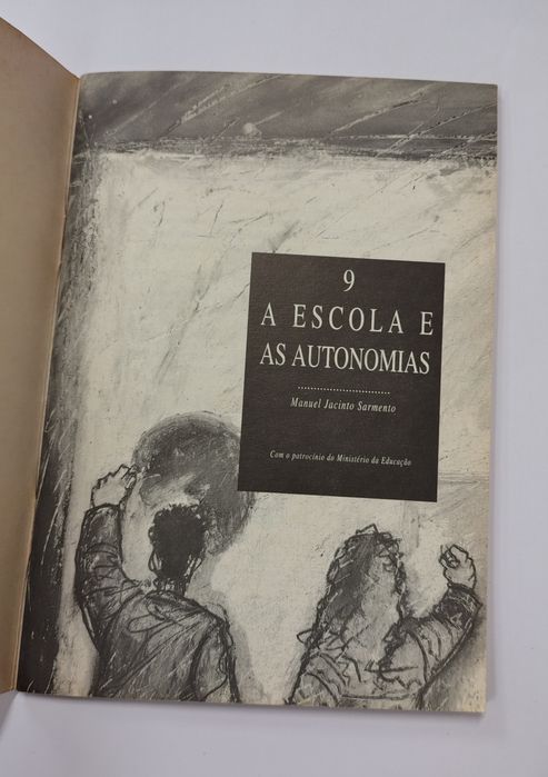 A Escola e as Autonomias, de Manuel Jacinto Sarmento