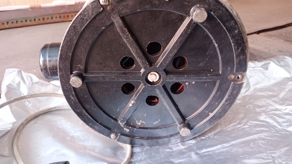 Autotransformator laboratoryjny regulowany