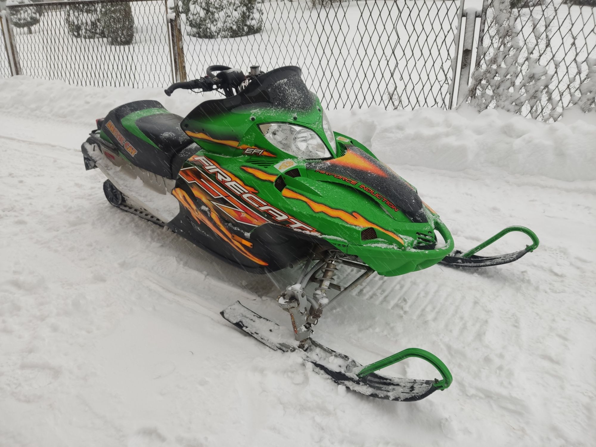 Skuter śnieżny Arctic cat f7 firecat 700 możliwy transport