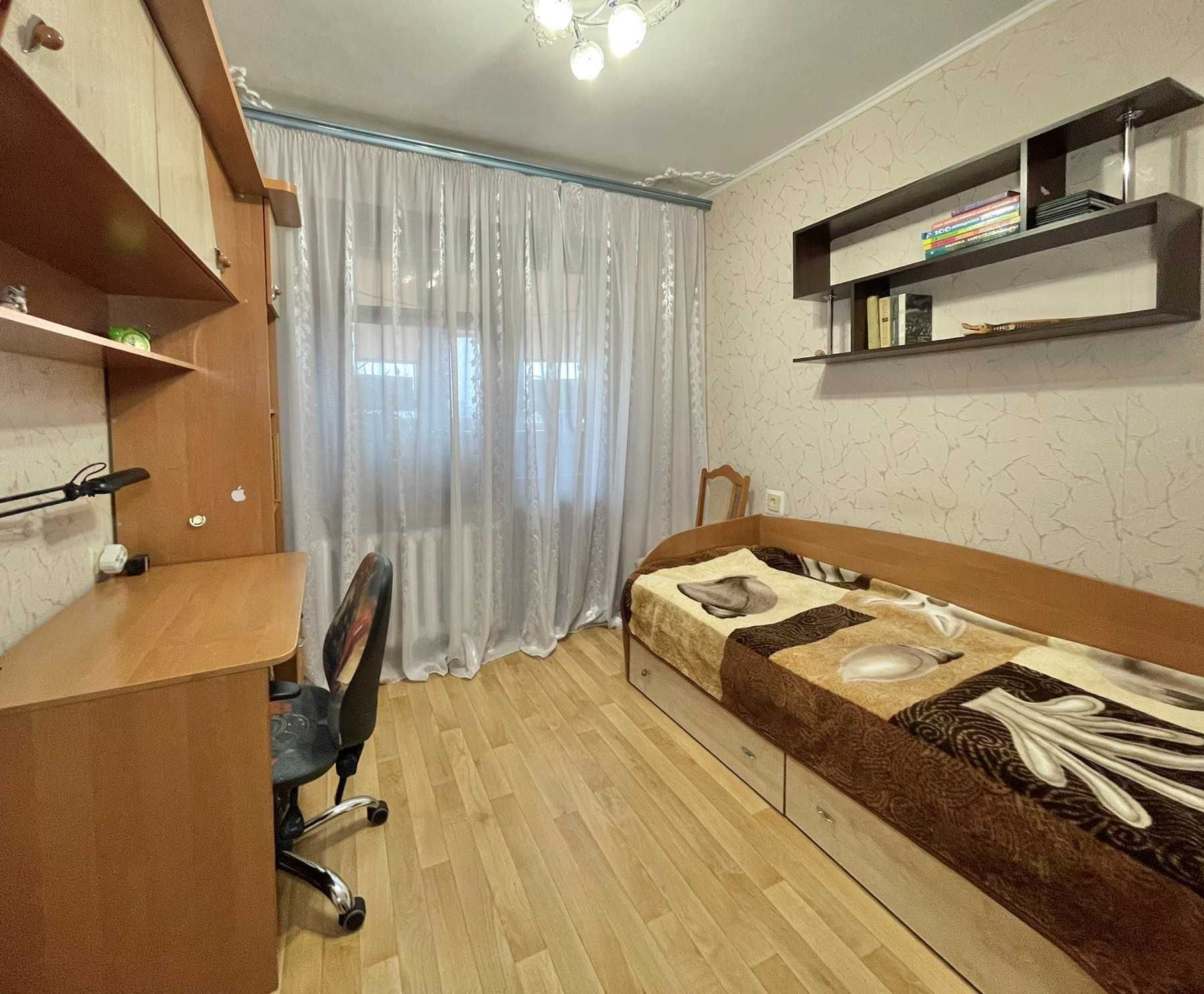 3-комнатная квартира на Поселке Котовского с мебелью и техникой!