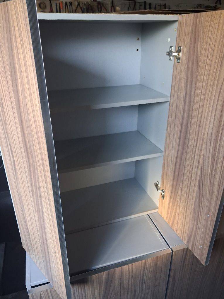 Moveis de cozinha com 180cm comprimento