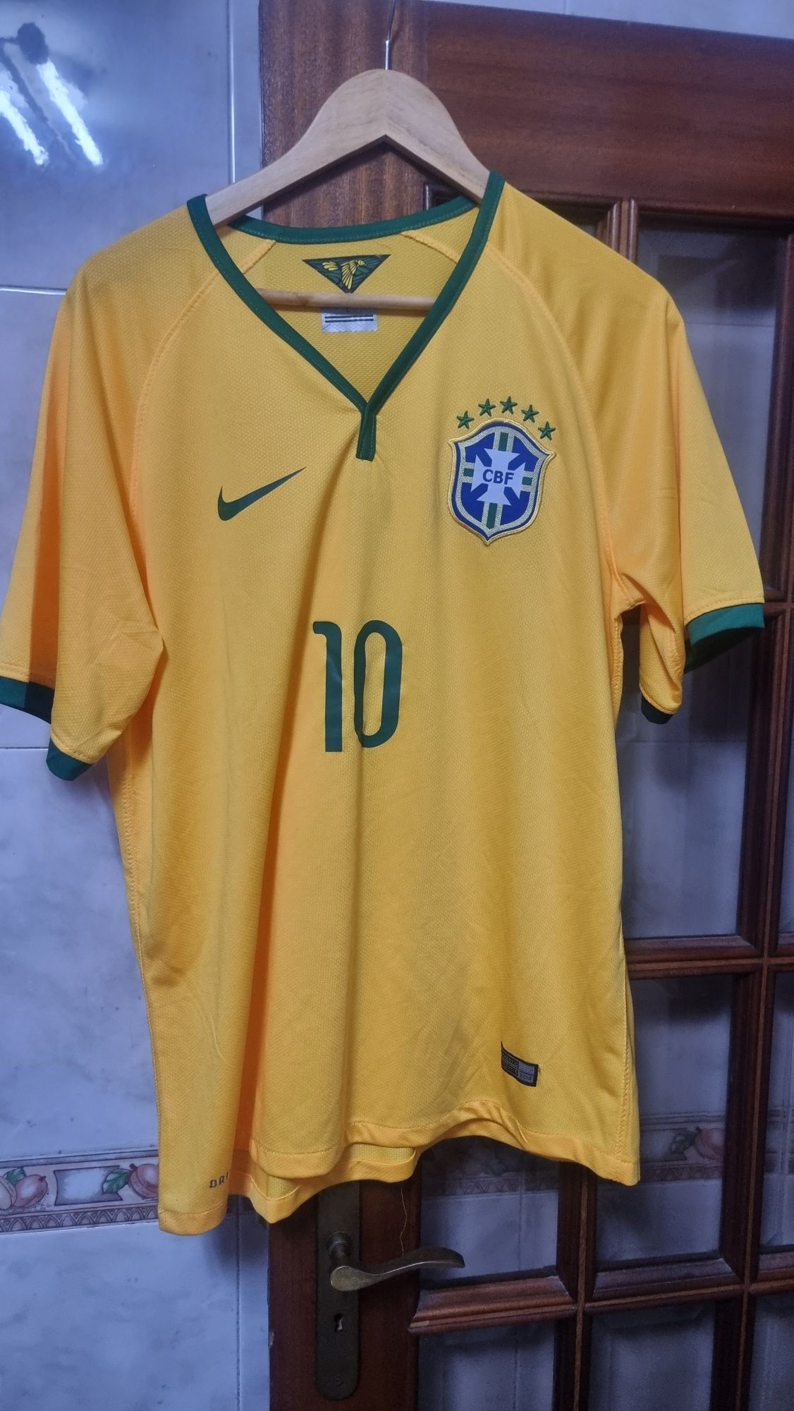 Camisola  da selecao  do brasil  do neymar.