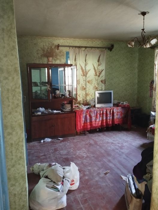 Будинок з умовами