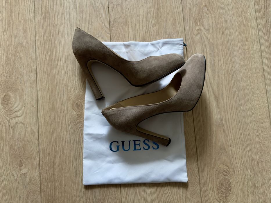 Оригінальні туфлі Guess, бежеві/охра