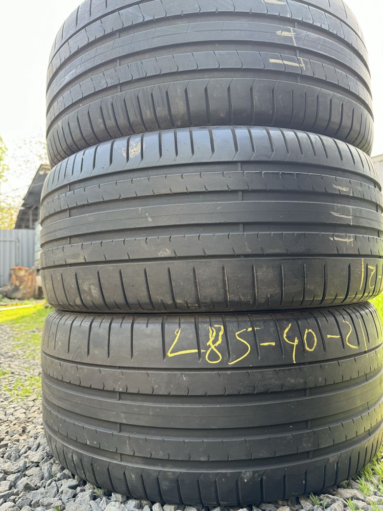 Літні шини 4 шт. 285/40 R21 Pirelli PZero АО1