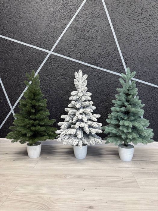 Штучні ялинки та сосни. Ялинка. Ель. Лита ялинка. Елка искусственная.