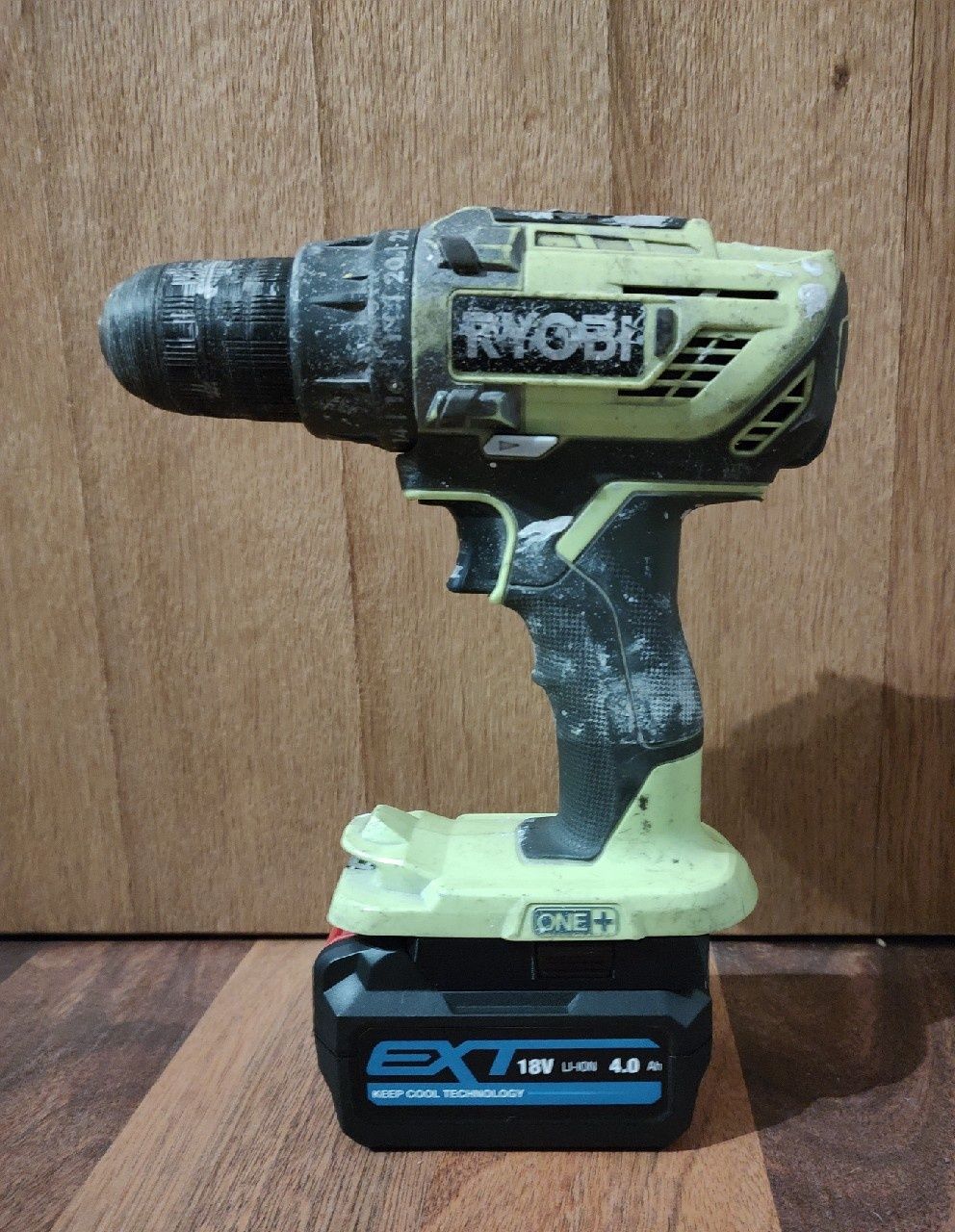 Adapter Ryobi One+ na baterie Erbauer EXT