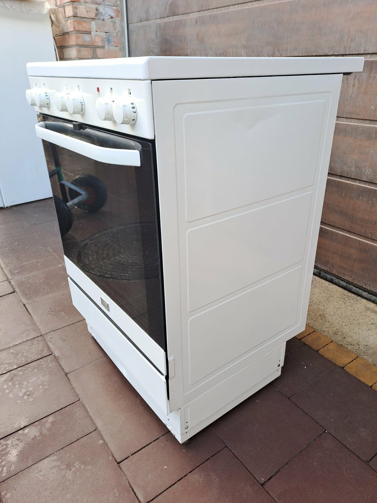 Електро плита Voss Electrolux . Шир.60 см.