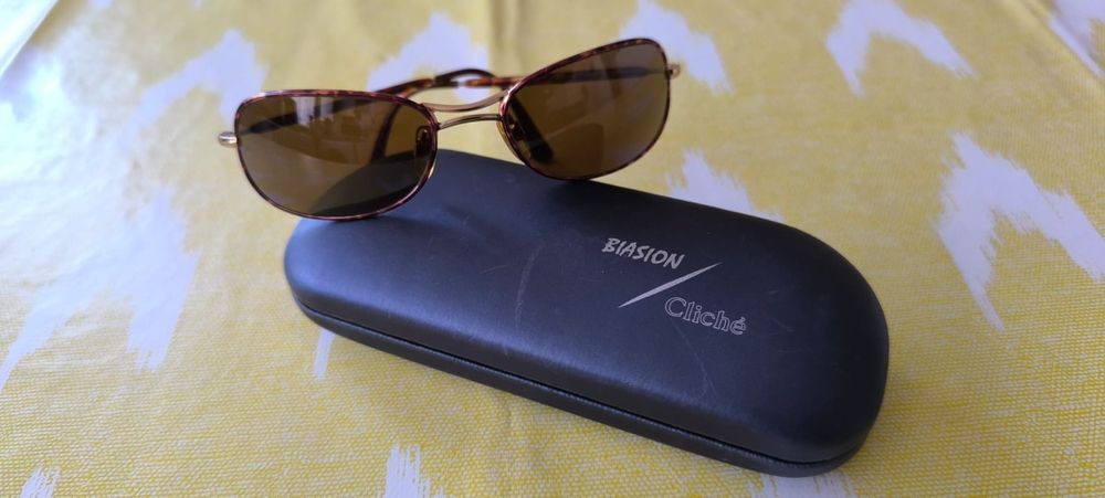 Óculos de sol originais