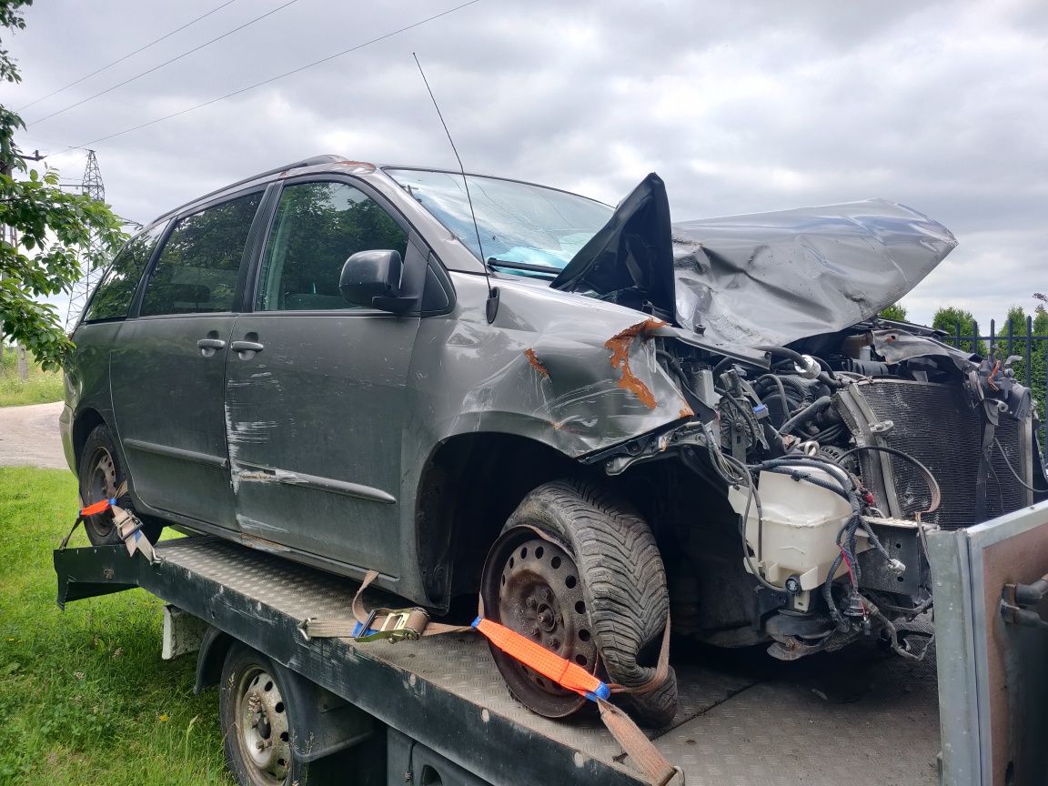 Toyota Sienna silnik skrzynia automatyczna drzwi klapa szyba tapicerka