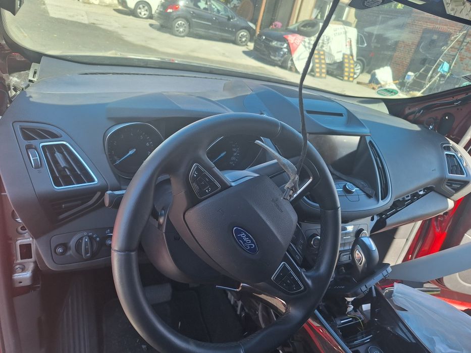 Kuga mk2 lift  poduszki  konsola