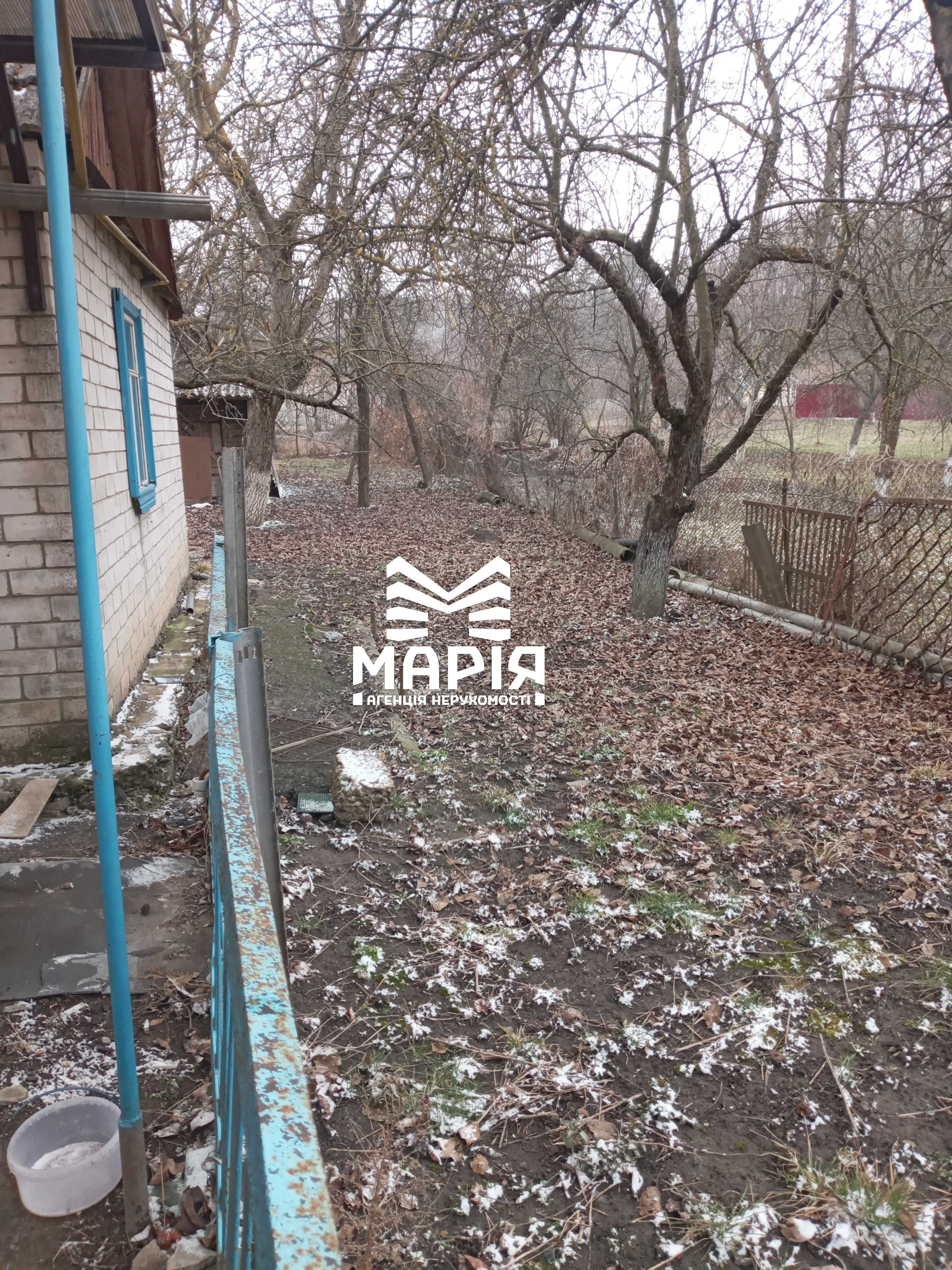 Продаж будинку біля річки