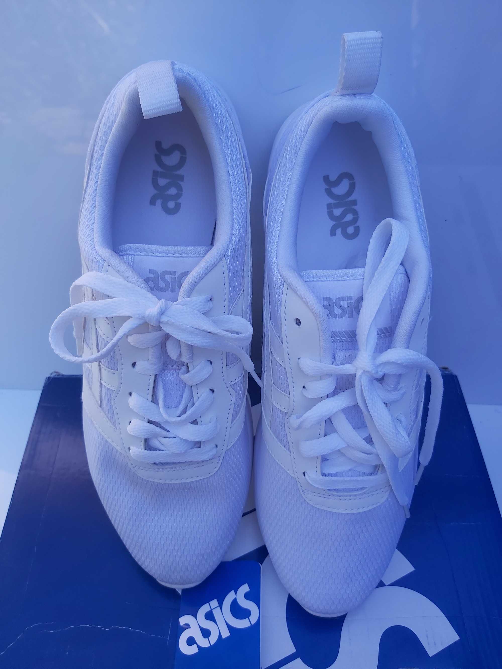 Sportowe buty ASICS białe sneakersy 44