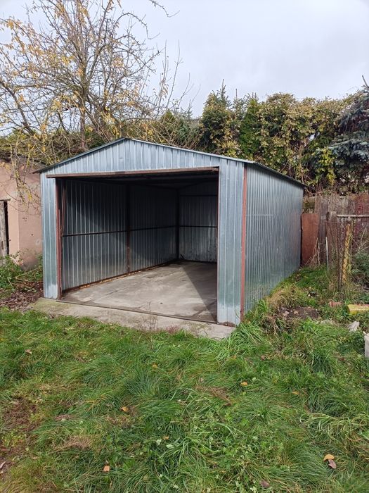 Rezerwacja  Garaż blaszany dach dwuspadowy brama uchylna