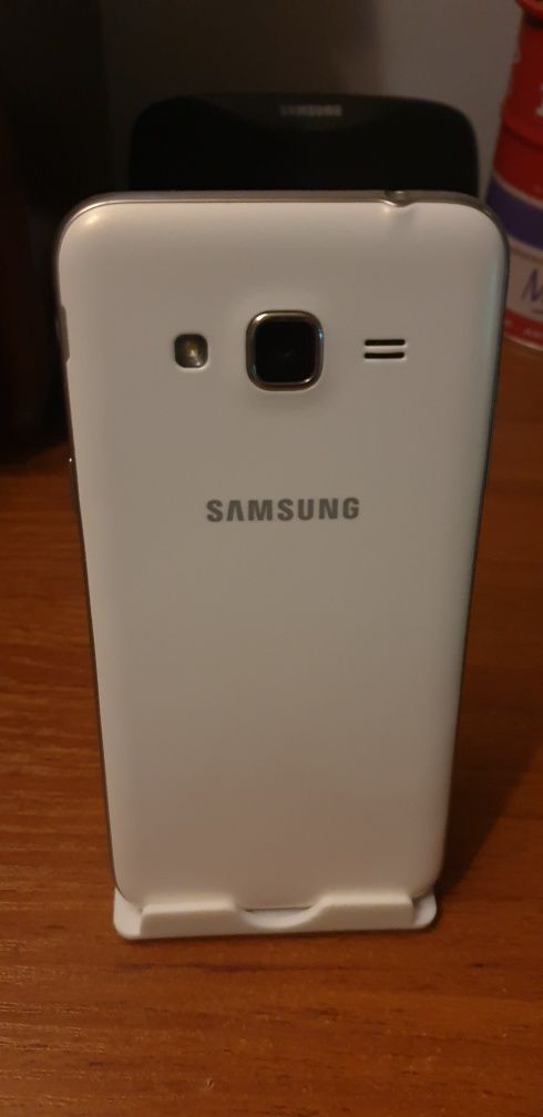 Samsung galaxy j3 2016