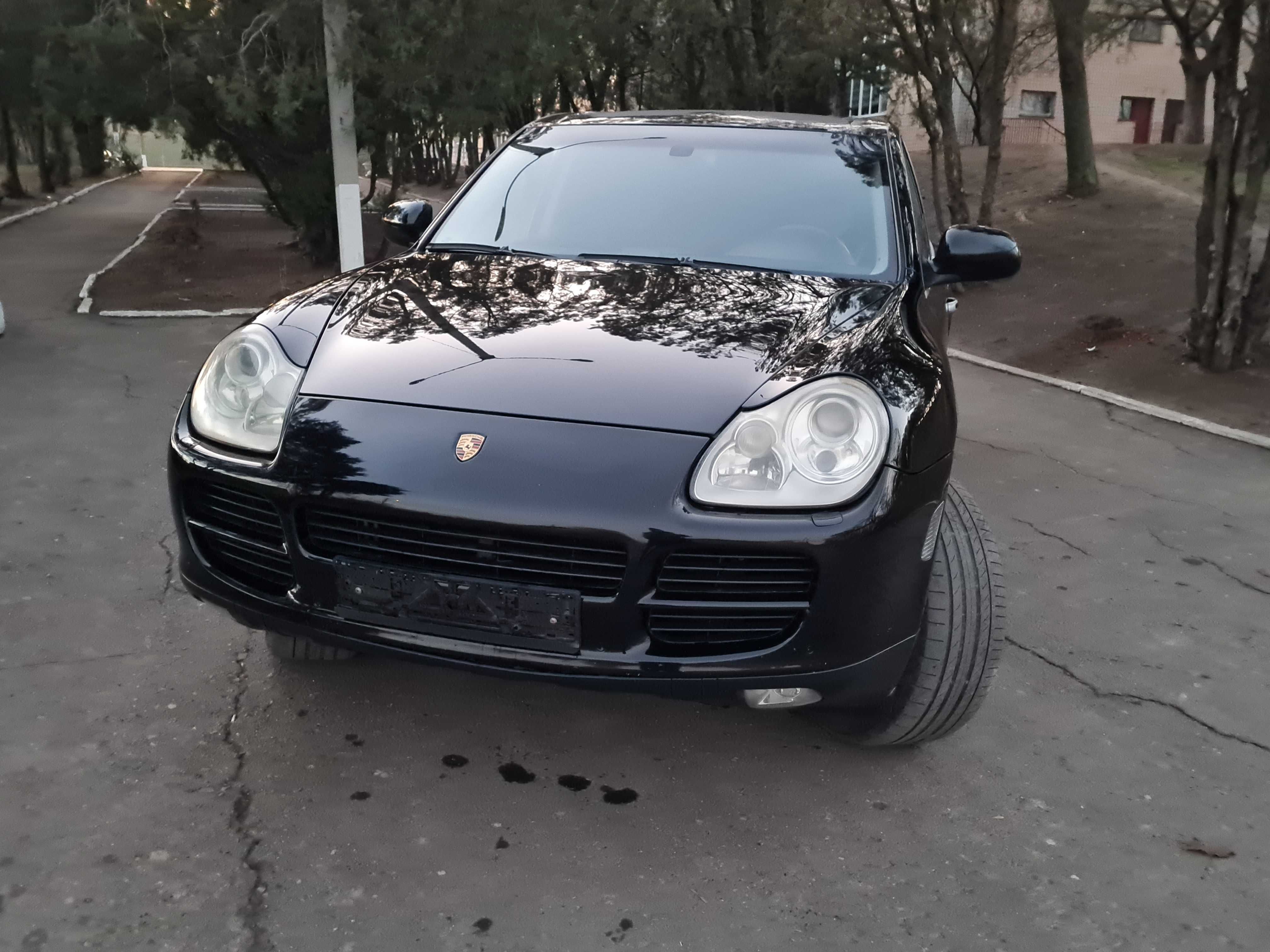 Porsche Cayenne 3.20 л