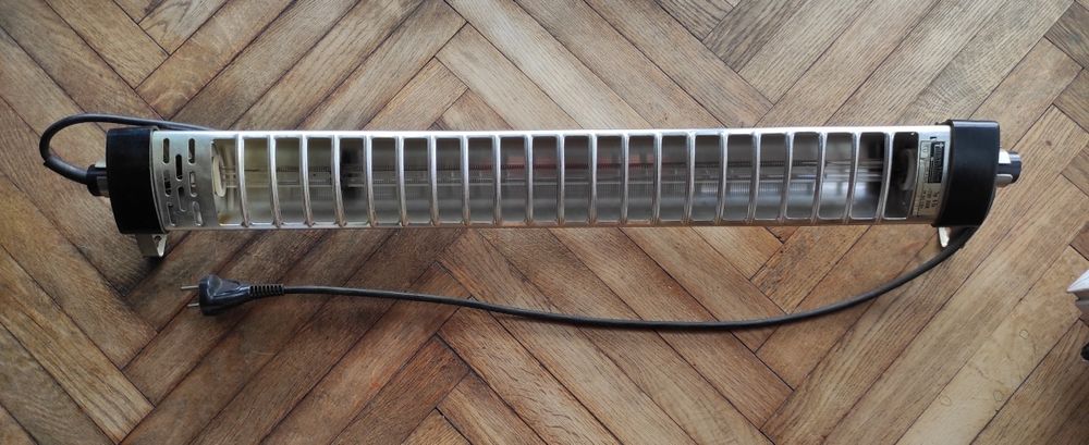 Farelka grzejnik piecyk ogrzewacz wnętrzowy ścienny promiennikowy R5a