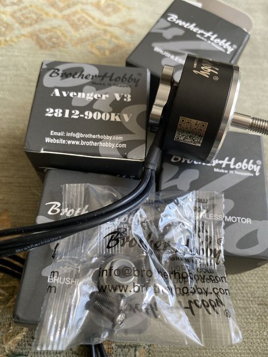 Безколекторні двигуни для дронів FPV:Brotherhobby Avenger 2812 V3 900