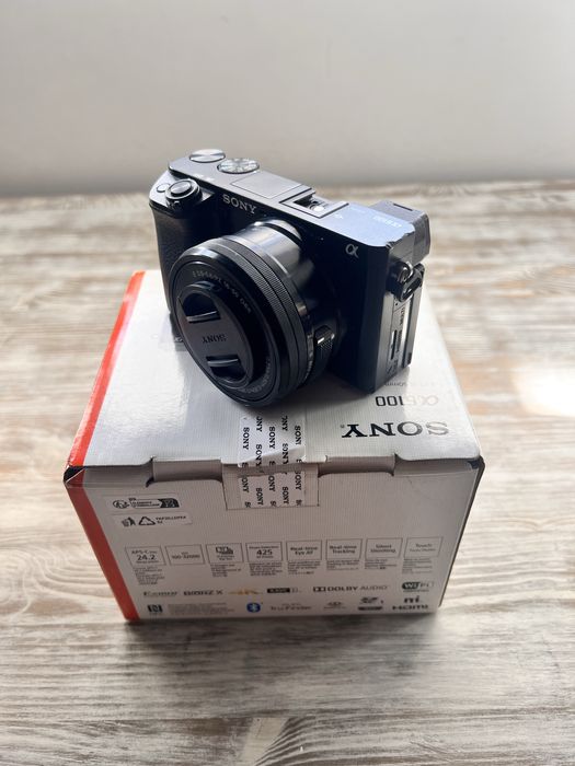 Sony A6100 E PZ 16-50mm F3.5-5.6 OSS