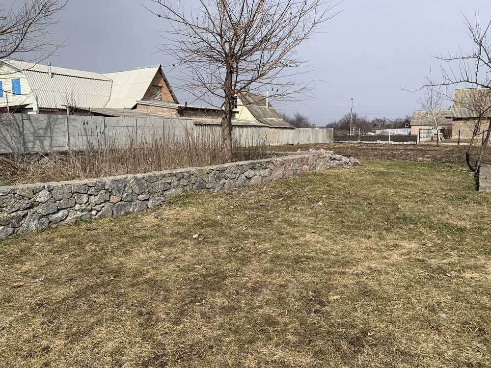 Продам земельну ділянку