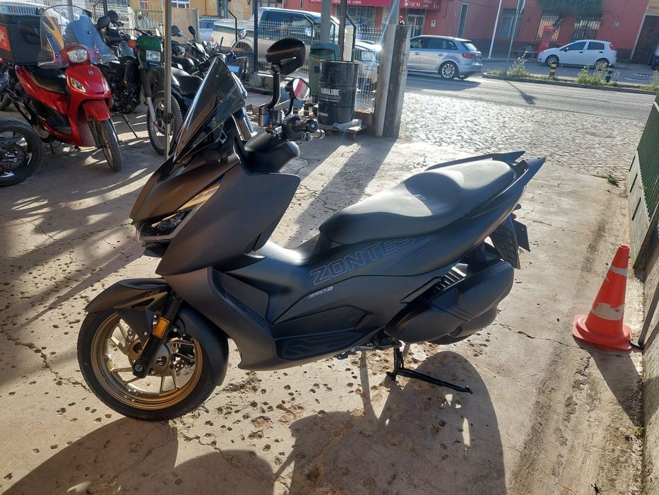 Scooter Zontes 350-D