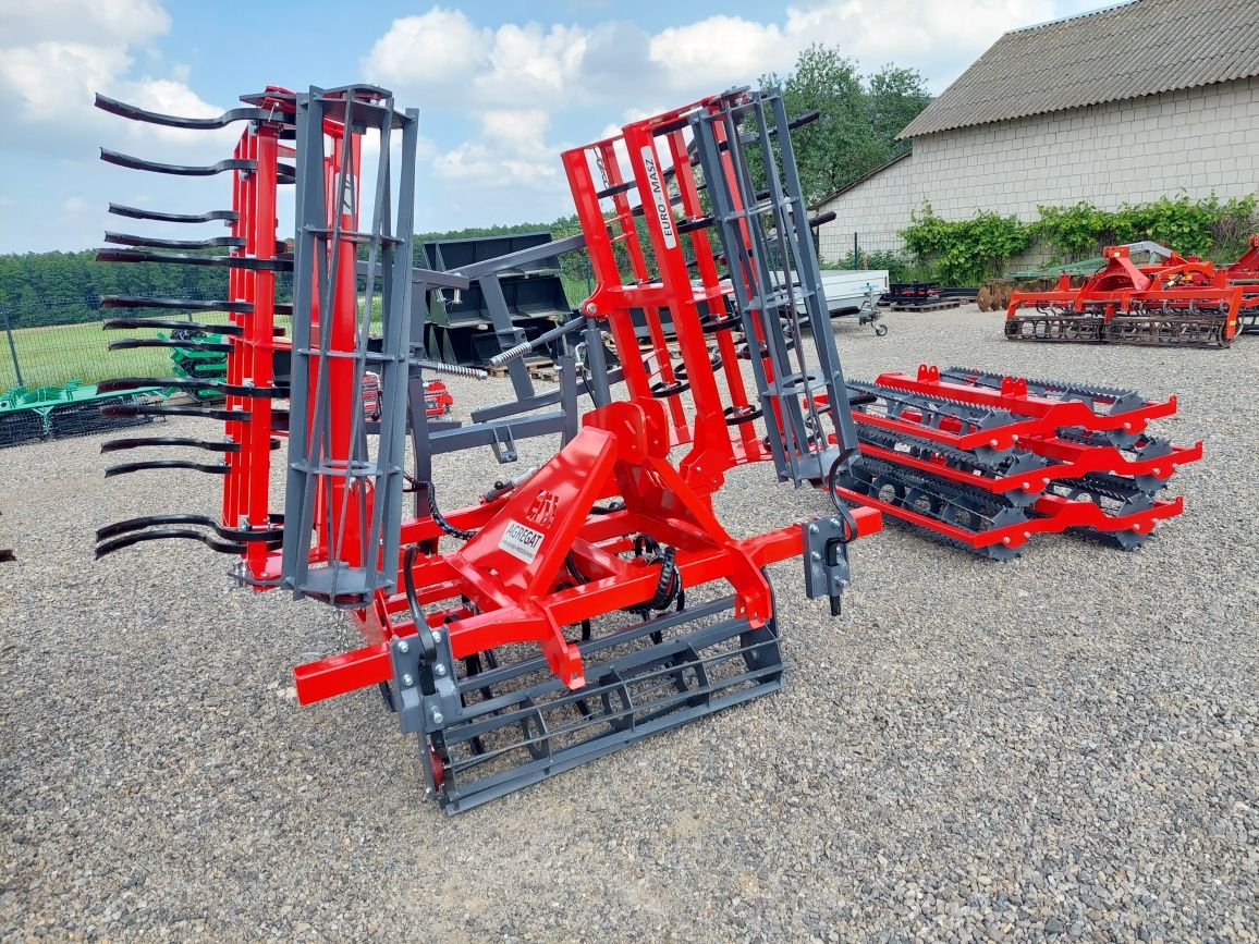 Agregat przedsiewny Euro-masz Janpol 2.1m - 5.6m hydrauliczny.