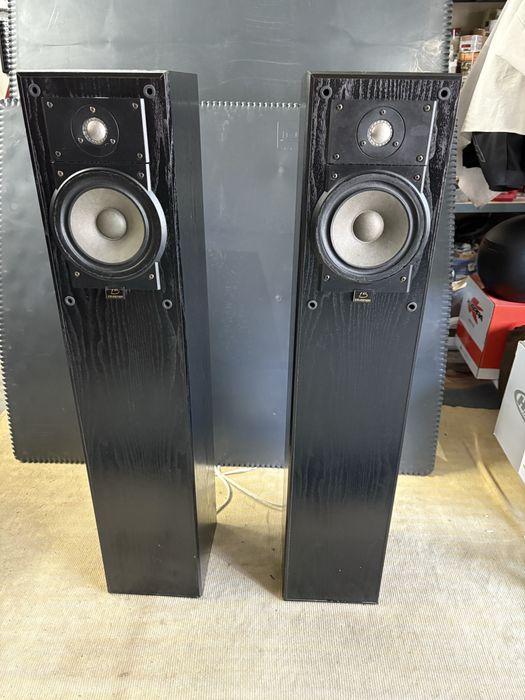 Colunas Celestion 15