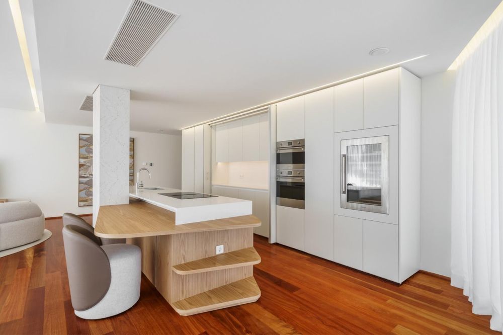 Apartamento com acesso privado na 1ª linha da praia e piscina privada