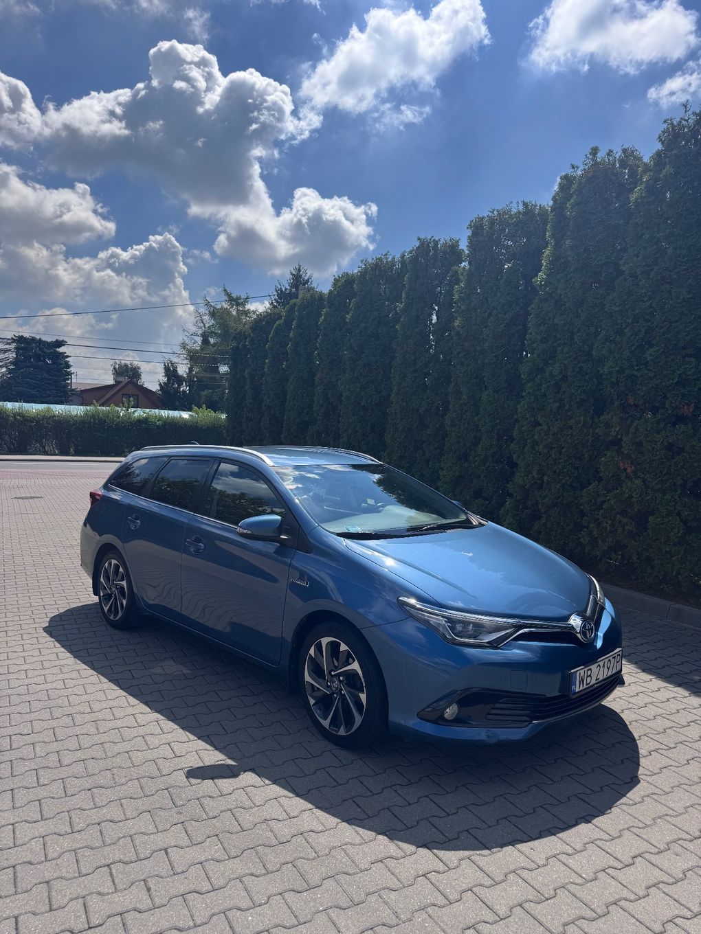 Toyota Auris Toyota Auris - pełna historia serwisów ASO, bezwypadkowa