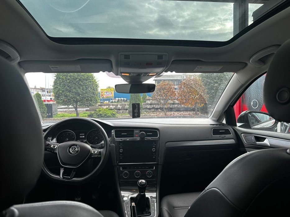 Golf 7 1.5 benzyna mały przebieg !!!