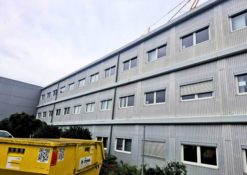 Duży kompleks kontenerowy na magazyn - obiekt modułowy 1500 m²