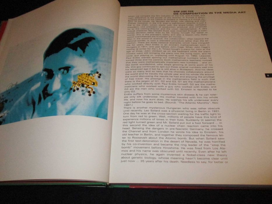 Livro Eine data Base Nam June Paik